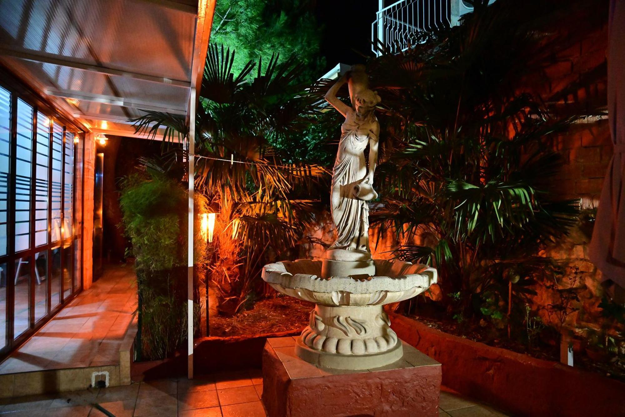 Bohemian Rhapsody Apartment Rovinj Bagian luar foto